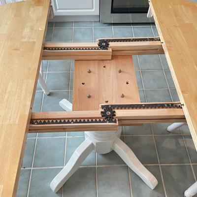 Breakfast Table with Leaf and Four Chairs by Ligo (K-SS)