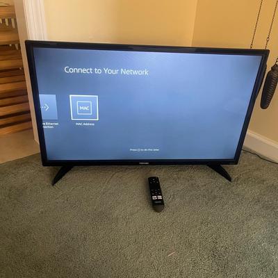 32” Samsung TV & 32” Toshiba FireTV (BD-MG)