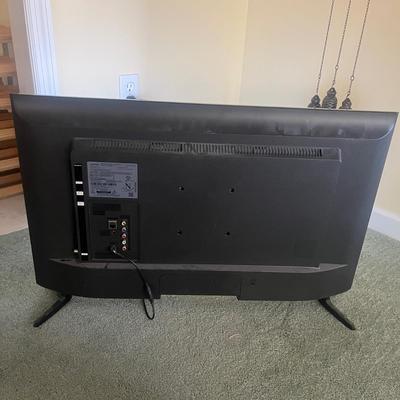 32” Samsung TV & 32” Toshiba FireTV (BD-MG)