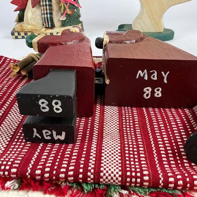 683 Folk Art Wood Carved Santa & Goose Home Decor