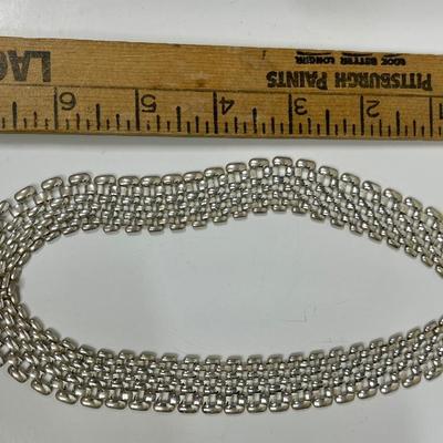 14" flat Beaded Silvertone Necklace