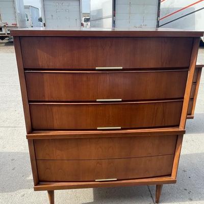S2-BEAUTIFUL Bassett Furniture MCM Dresser
