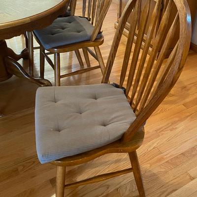 Dining Room Table with 6 Chairs