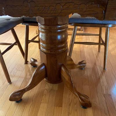 Dining Room Table with 6 Chairs