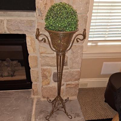 2 Mantle Planters