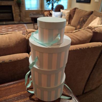 4 Teal & White Baskets