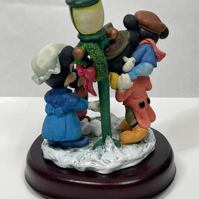 DISNEY Mickey Christmas Carol Statue, Figurine Music Box
