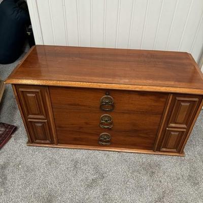 Lane Cedar Chest