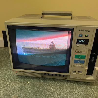 Panasonic VHS Portable Monitor/Player AG-500 (BS-MG)