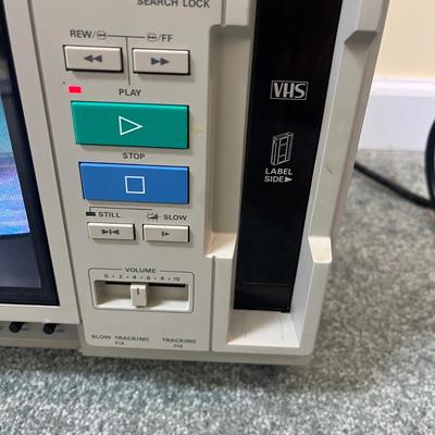 Panasonic VHS Portable Monitor/Player AG-500 (BS-MG)