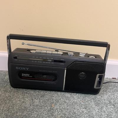 Realistic Cassette Recorder & Sony AM/FM Cassette Player (BS-MG)