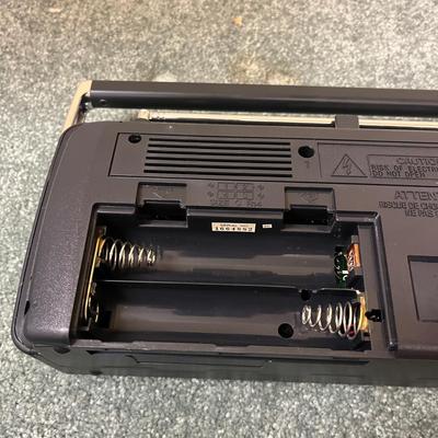 Realistic Cassette Recorder & Sony AM/FM Cassette Player (BS-MG)