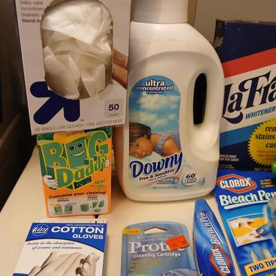 Cleaning essentials - mostly laundry & dishes