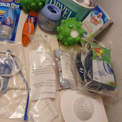 Cleaning essentials - mostly laundry & dishes