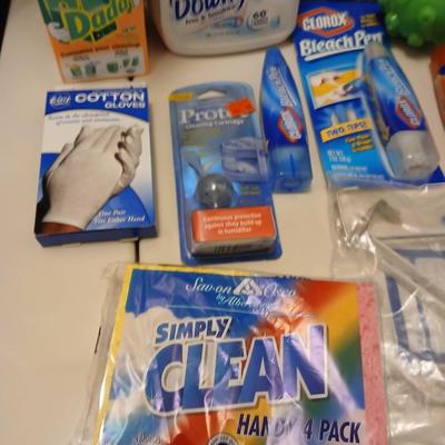 Cleaning essentials - mostly laundry & dishes