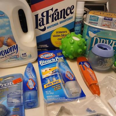 Cleaning essentials - mostly laundry & dishes