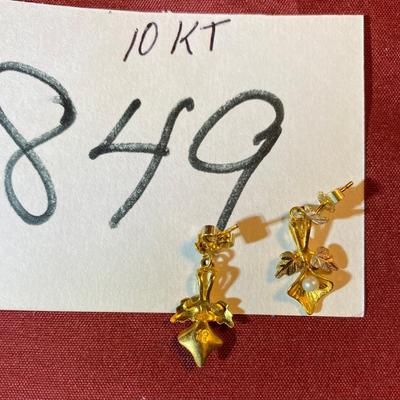 10 KT Earrings