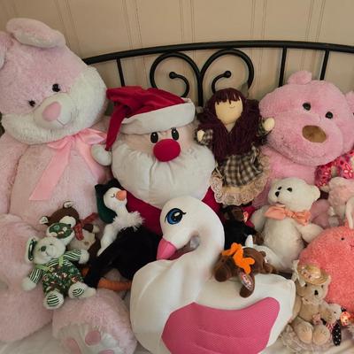 Lot of 34 Stuffed Animals