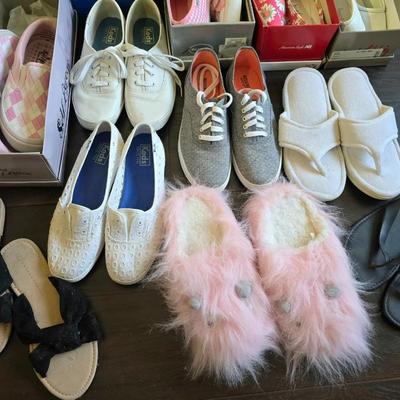 Lot of 12 pairs of Shoes New!! And lightly used