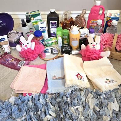 Lot of Misc bathroom stuff