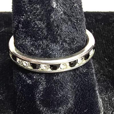 Lot of 6 costume rings- Jewlery