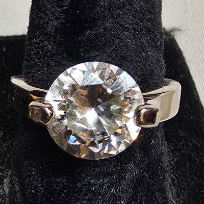 Lot of 6 costume rings- Jewlery