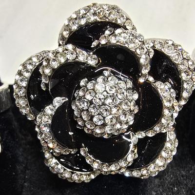 Lot of 6 costume rings- Jewlery