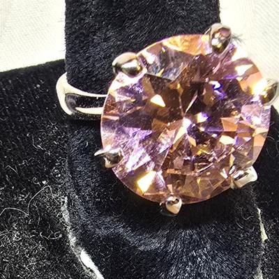 Lot of 6 costume rings