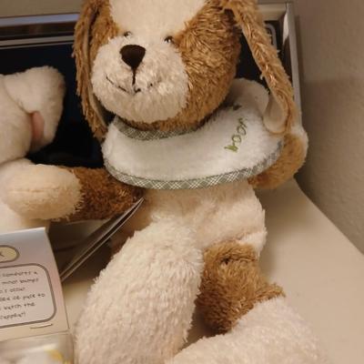 Feel better stuffed animals with two adorable boo-ewe Icepacks for toddlers with extra cubes