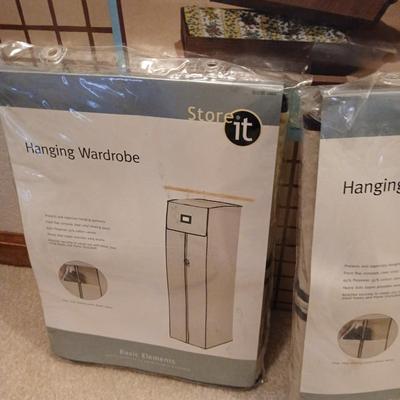 Hanging wardrobes with Underbed box