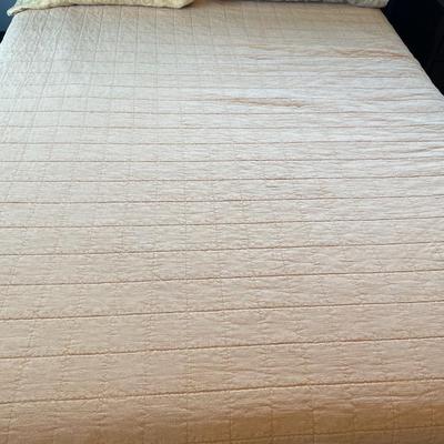 Sealy Hybrid Posturepedic mattress with adjustable base