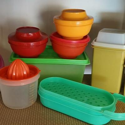 Tupperware Brand food storage containers (1)