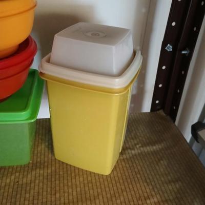 Tupperware Brand food storage containers (1)