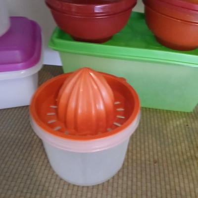 Tupperware Brand food storage containers (1)