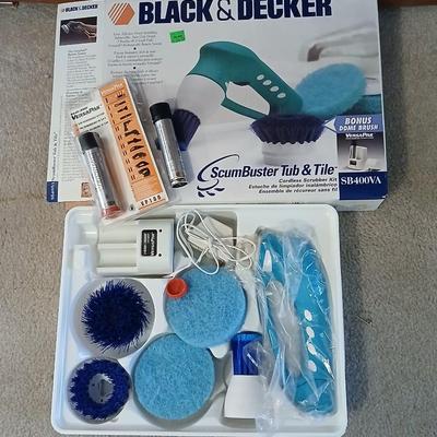 New Black and Decker rechargeable cleaning machine Scumbuster Tub & Tile