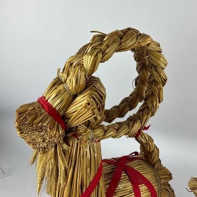 711 Lot of Scandinavian Straw Julbock and Wreaths