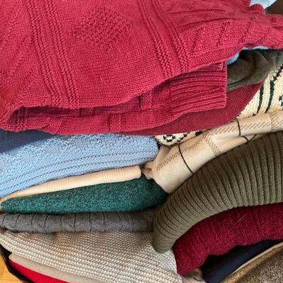 Bag of men’s sweaters size M