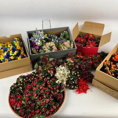 716 Floral Candle Bobash Lot