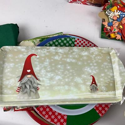 717 Vintage Swedish Merry Christmas Melamine Tray & Linen Lot