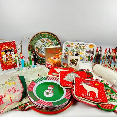 717 Vintage Swedish Merry Christmas Melamine Tray & Linen Lot