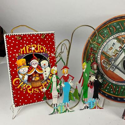 717 Vintage Swedish Merry Christmas Melamine Tray & Linen Lot
