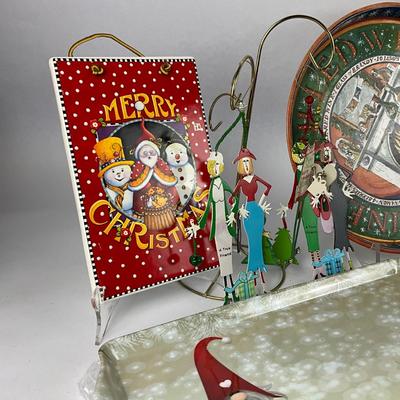 717 Vintage Swedish Merry Christmas Melamine Tray & Linen Lot