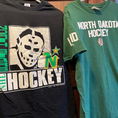 UND & North Stars t shirts