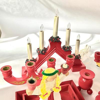720 Wooden Swedish Christmas Decor Lot With Two Electric Candle Holders