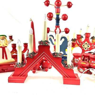 720 Wooden Swedish Christmas Decor Lot With Two Electric Candle Holders