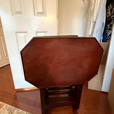 4 wood tray tables and stand