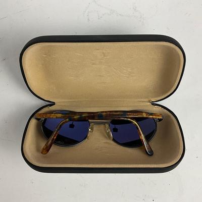 726 Pair of Lady's MAUI JIM'S Sunglasses