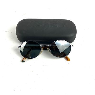 726 Pair of Lady's MAUI JIM'S Sunglasses