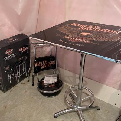 Harley bar table and 2 barstools w/backs