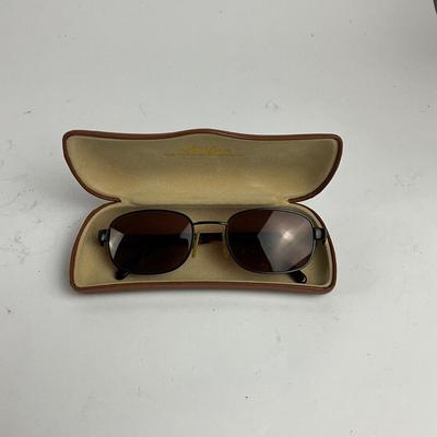 727 Pair of Hobie Sunglasses